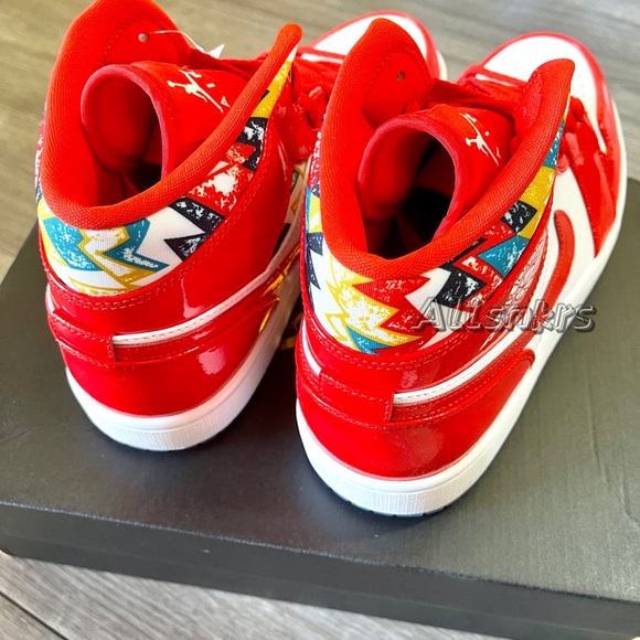 Air Jordan 1 Mid Chili Red Patent Men’s - Picture 5 of 7